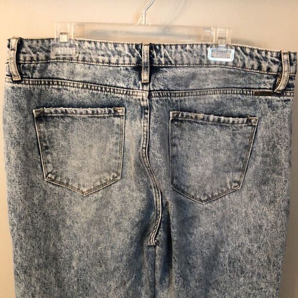 KANCAN 15/31 AMY HIGH RISE MOM ACID WASH DISTRESSED RAW HEM STRETCH DENIM JEANS - Picture 9 of 11